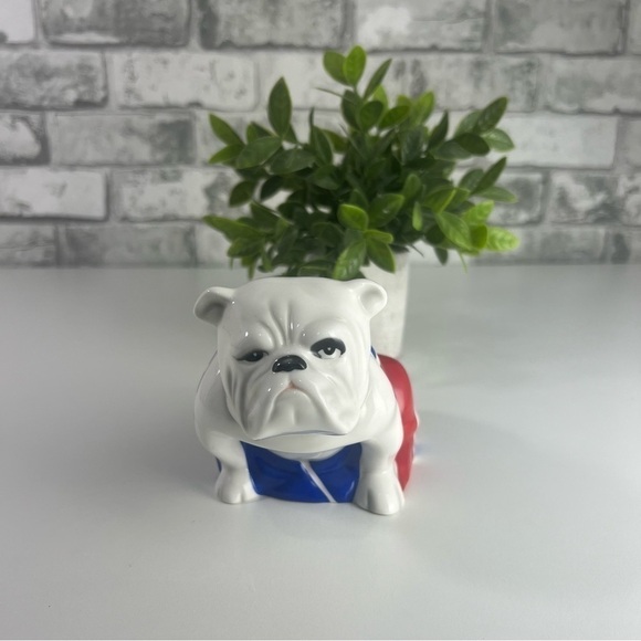 Royal Doulton "Jack the Bulldog", James Bond Skyfall, signed by Micheal Doulton. - Picture 5 of 12